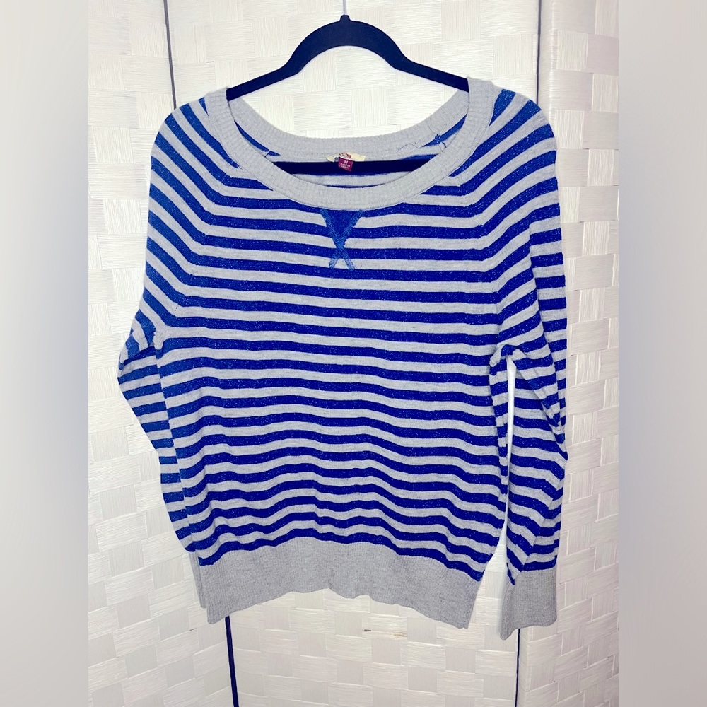 💙l.e.i Sparkle Blue and Gray Striped Long Sleeve Sweater/Size Medium